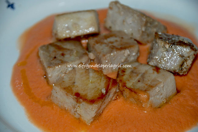 Atún con salmorejo