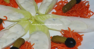 Ensalada tibia de endibias con queso azul