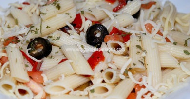 Ensalada de pasta con pimientos del piquillo