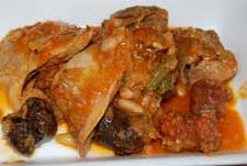 Reservar carne de la berza para las croquetas