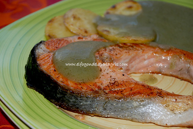 Salmón con crema de apio Salmón con crema de apio