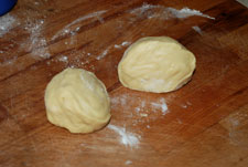 Dividir la masa para los raviolis Dividir la masa para los raviolis