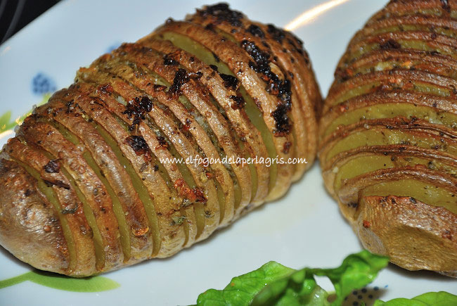 Patatas hasselback