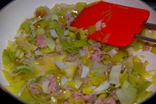 Pochar puerro y sofreír