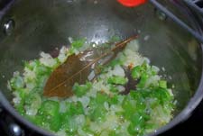 Refreír las verduras Refreír las verduras