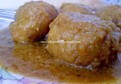 Albóndigas de choco en salsa