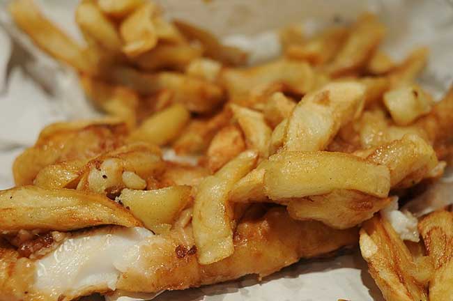 Fish and chips - Wikimedia Commons: Steven Lilley Fish and chips - Wikimedia Commons: Steven Lilley