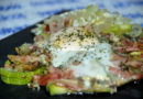 Huevos al vapor con verduras, roquefort y jamón cocido