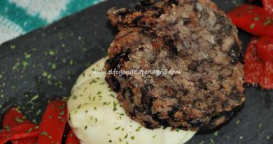 Detalle morcilla de Burgos frita