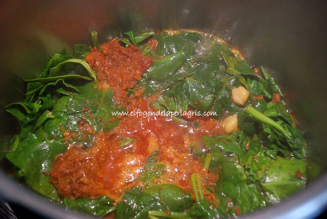 Agregar majado al potaje garbanzos