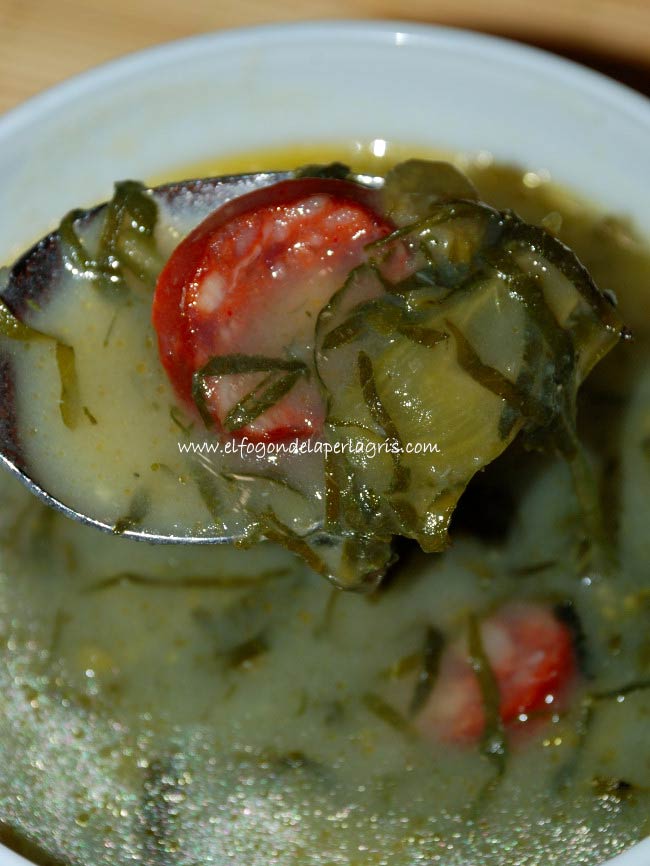 Caldo verde portugués Caldo verde portugués
