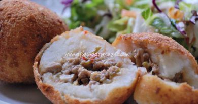 Bombitas picantes caseras, papas rellenas con carne