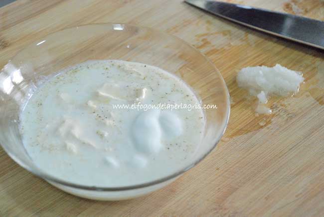 Salsa para ensalada de col o coleslaw