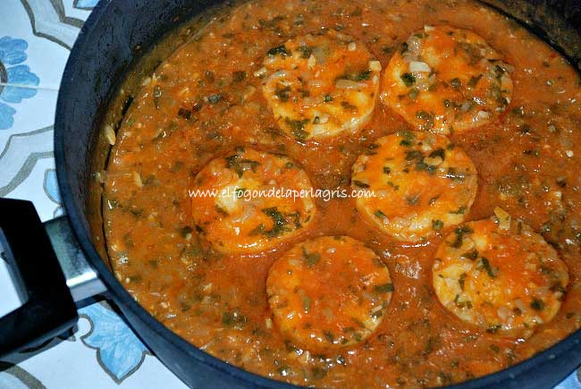 Medallones-de-pescadilla-a-la-marinera