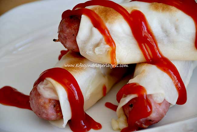 Salchichas envueltas